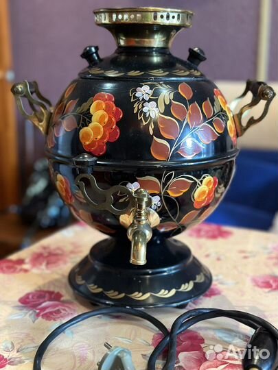 Электричский самовар хохлома