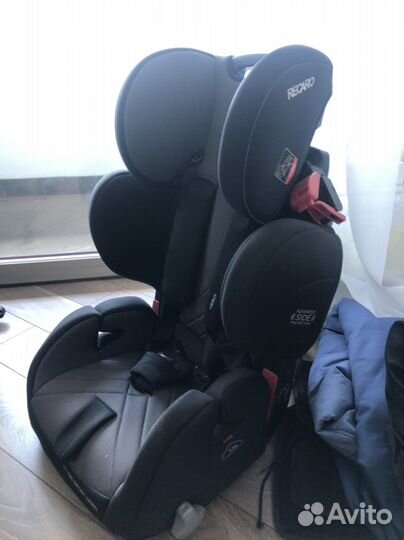 Автокресло recaro