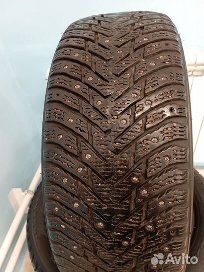 Nokian Tyres Hakkapeliitta 8 215/55 R17