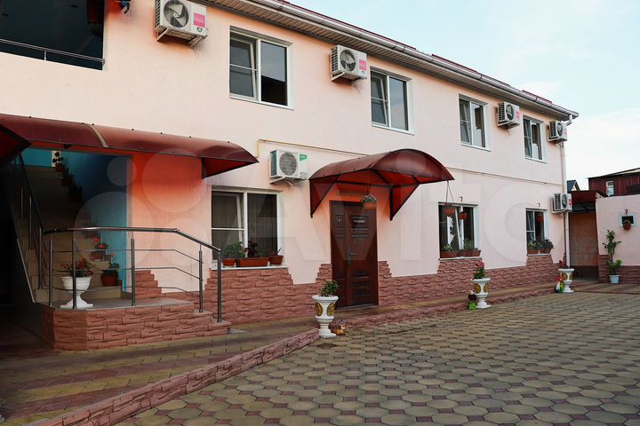 Дом 240 м² на участке 4 сот.