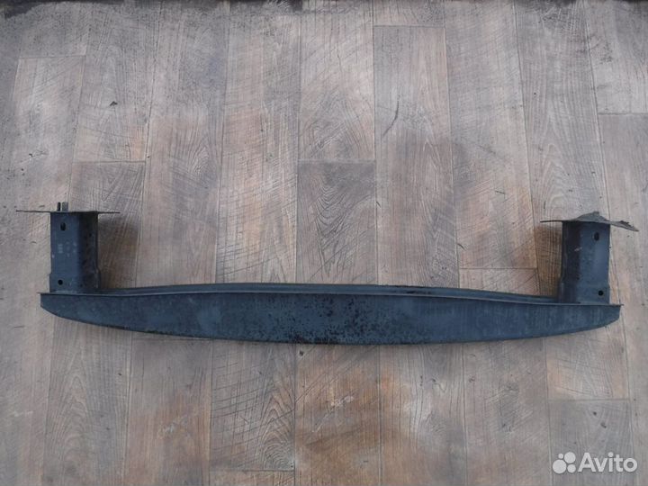 Усилитель заднего бампера volkswagen Jetta 2012