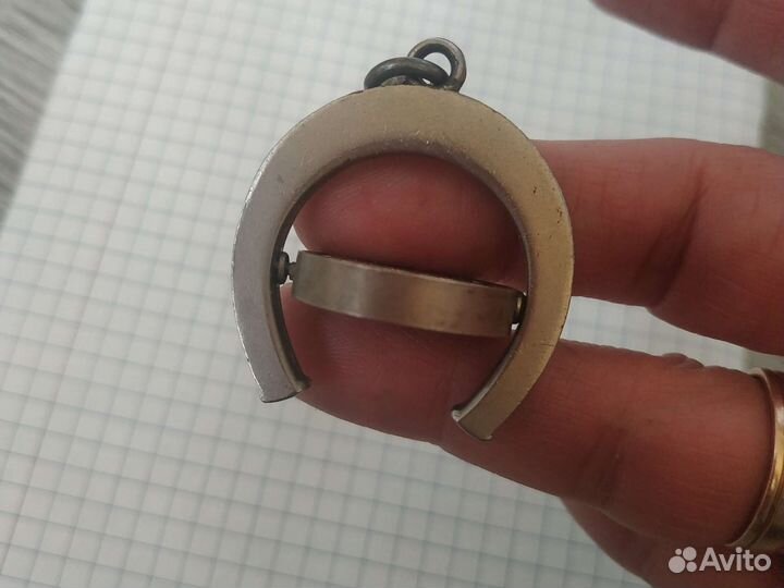 Брелок. North Carolina