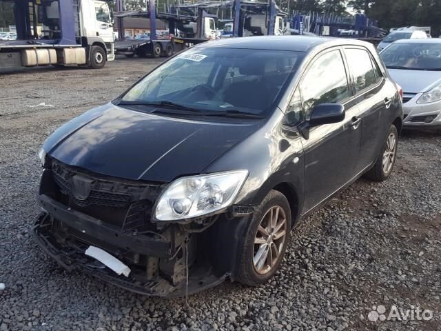 Разбор на запчасти Toyota Auris E15
