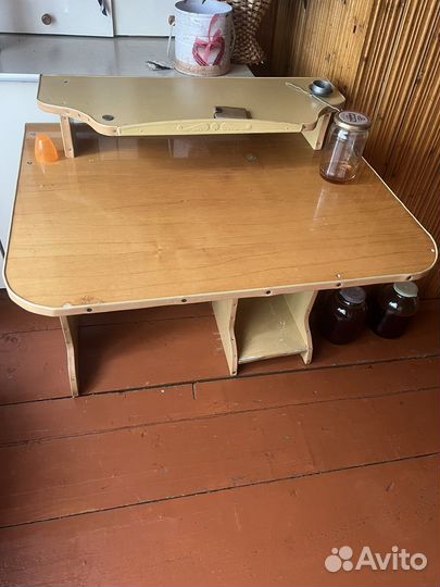 Письменный стол