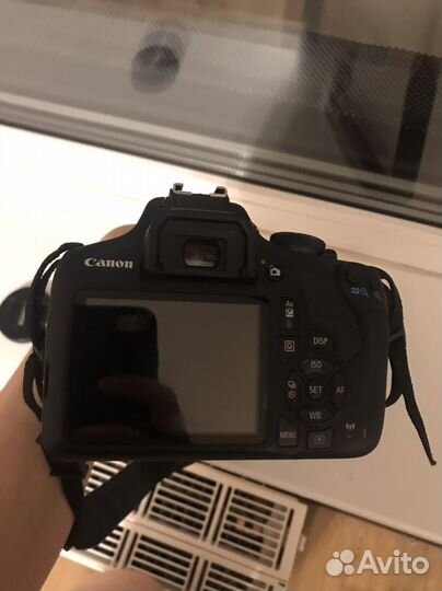 Фотоаппарат Canon eos 2000 d