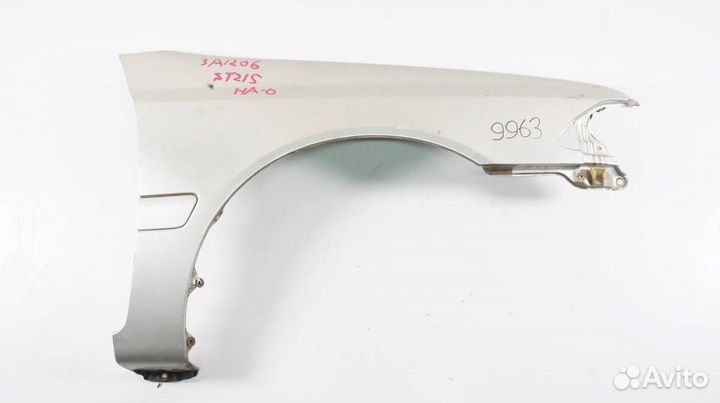 Крыло переднее правое Toyota Carina AT210