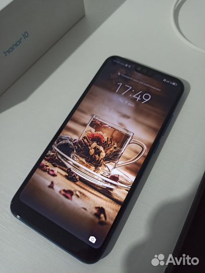 HONOR 10, 4/64 ГБ