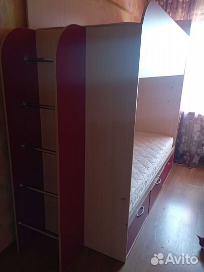 Двухъярусная кровать бу с матрасами