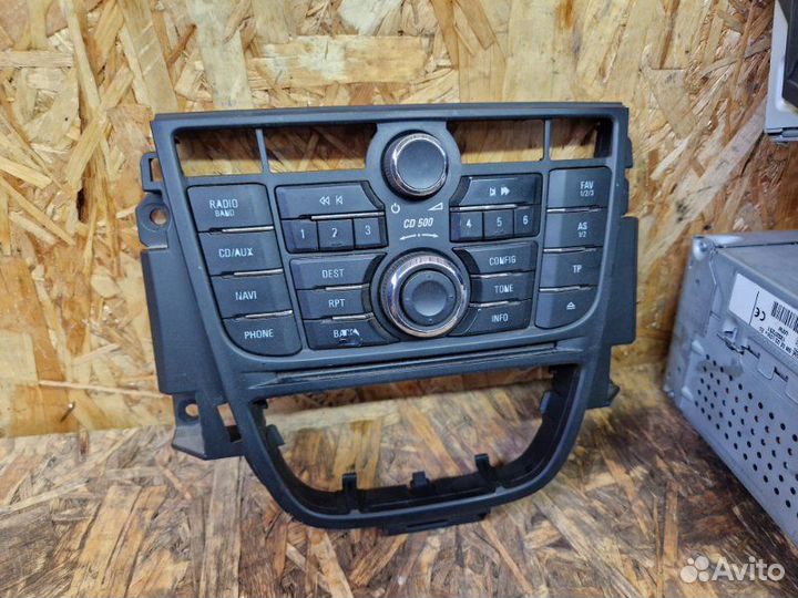 Мультимедиа Opel Astra J CD500