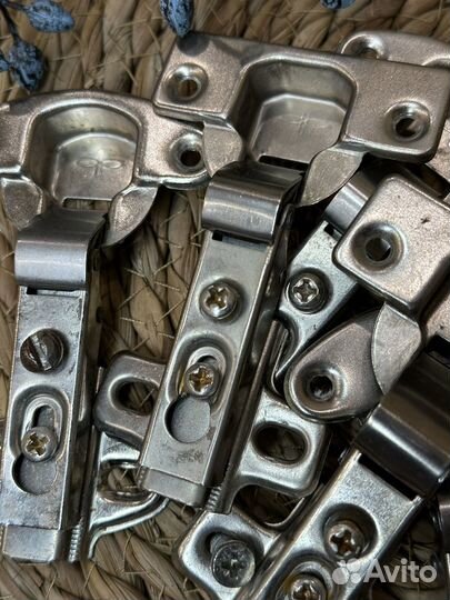 Петли дверные фурнитура мебельная