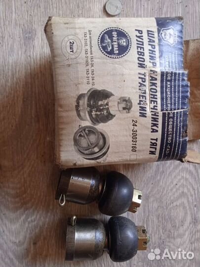 Шарнир наконечника тяги рулевой трапеции