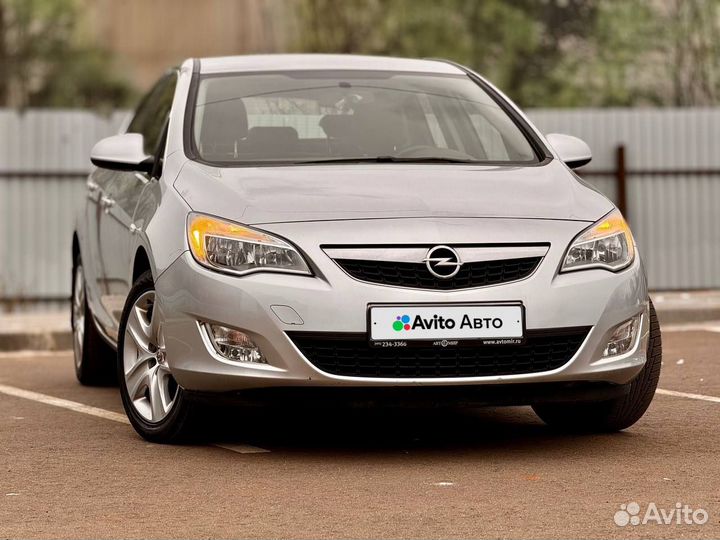 Opel Astra 1.6 AT, 2011, 93 000 км