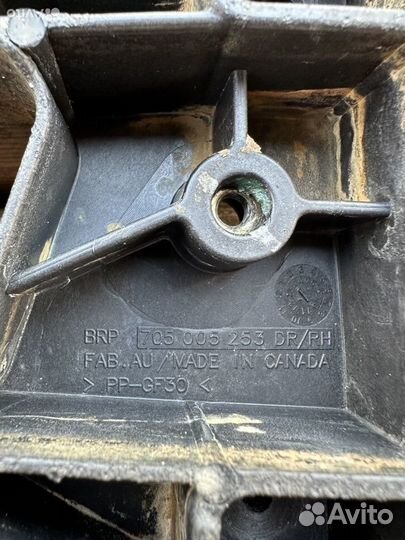 Основания подножек BRP G2