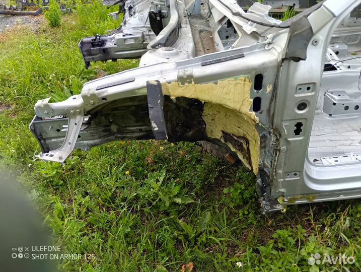 Лонжерон четверть передний левый Volkswagen Passat