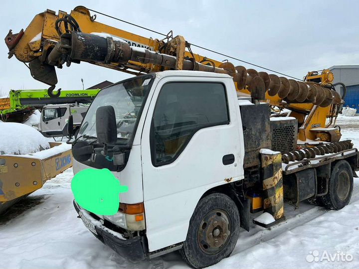 Требуется водитель на isuzu elf ямобур