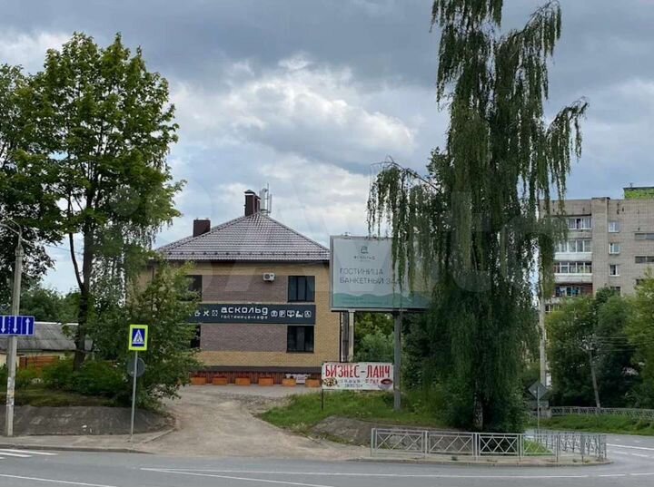 Здание, 900 м²