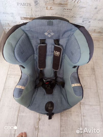 Детское автокресло Bebe Confort Iseos Isofix