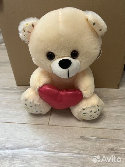 Плюшевый медведь со звуковым эффектом I love you