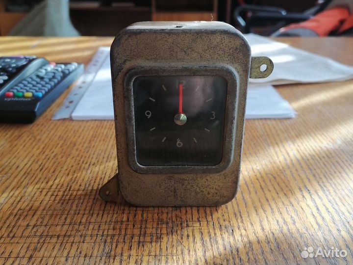 Часы от газ-24