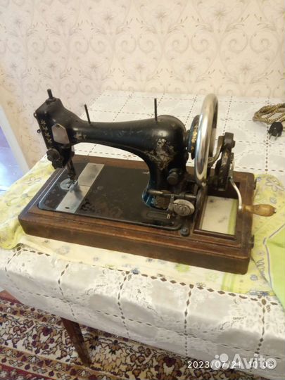 Швейная машина Singer