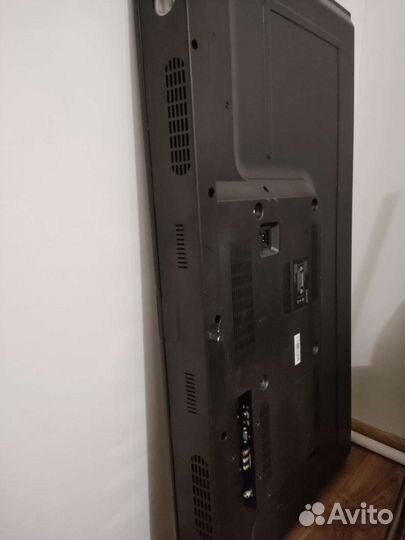 Телевизор ЖК Dexp F55B7200C битый