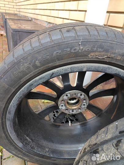 Диски на летней резине Pirelli P Zero 275/40 R20