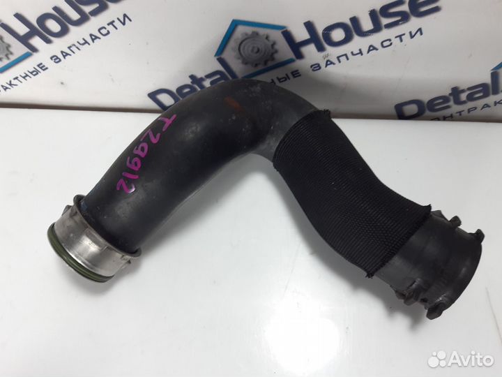 Патрубок интеркулера Volkswagen Touareg 3.0 TDI