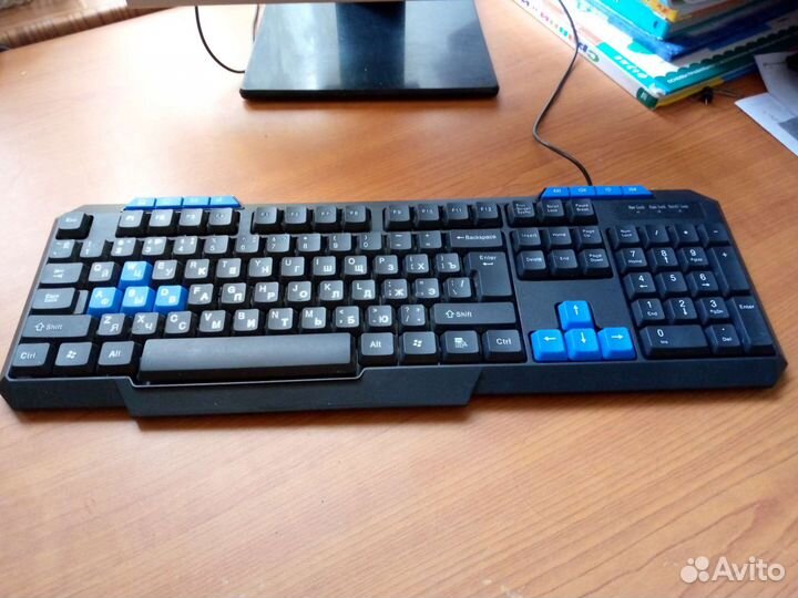 Игровая клавиатура и мышь