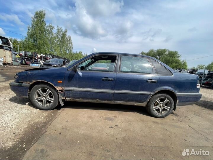 В разборе Volkswagen Passat B4