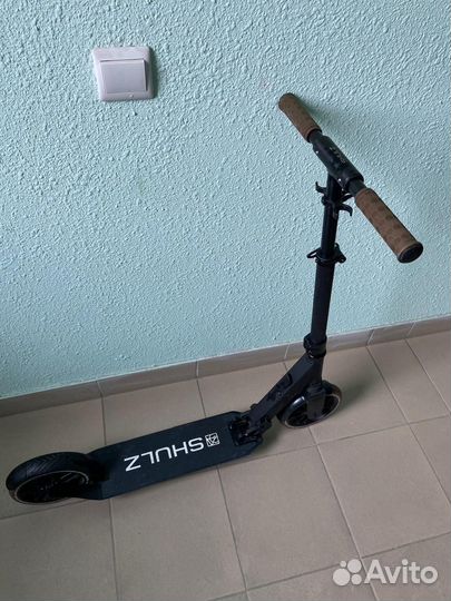 Самокат взрослый schultz 200