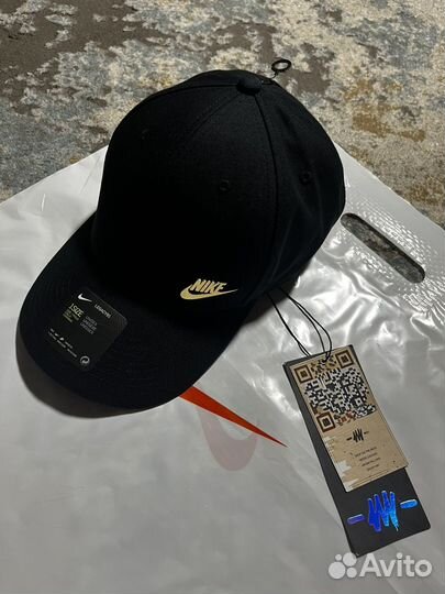 Кепка Nike Metal Logo Gold Cap Legacy 91 Black