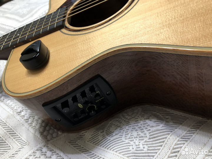 Электроакустическая гитара Yamaha AC3M