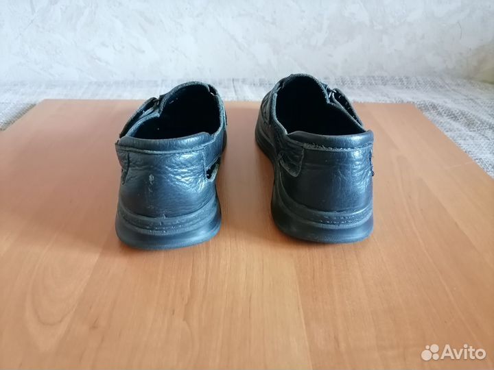 Школьные сандалии (туфли)