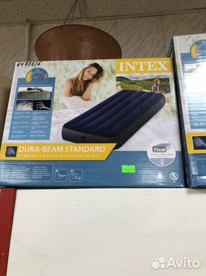 Надувной матрас “intex”