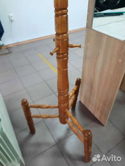 Вешалка старинная,дерево