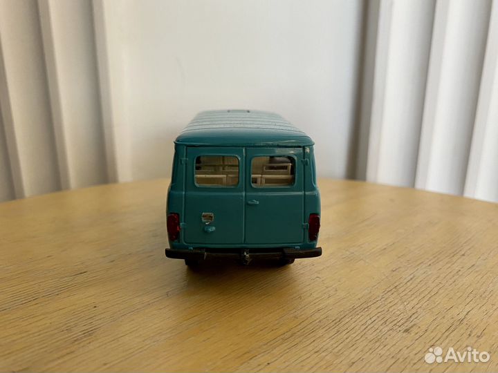 Модель 1:43 УАЗ 452 А41 бирюзовый редкий