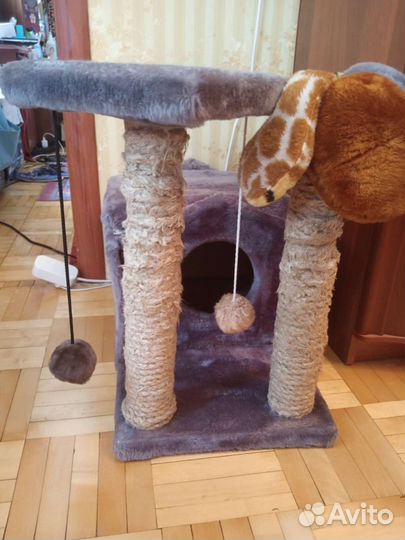 Домик для кошки с когтеточкой бу