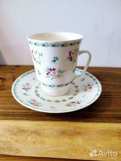 Кофейная чашка с блюдцем. Костяной фарфор