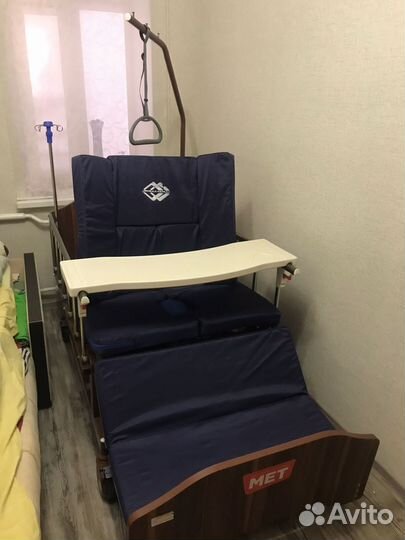 Кровать для лежачих больных медицинская с пу