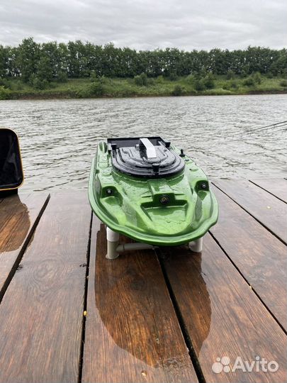 Рыболовный кораблик