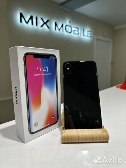 iPhone X, 64 ГБ