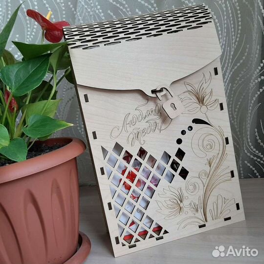 Подарочные коробки с гравировкой