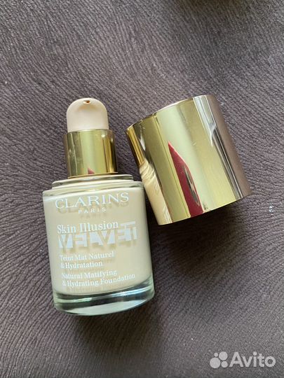 Clarins тональный крем 105