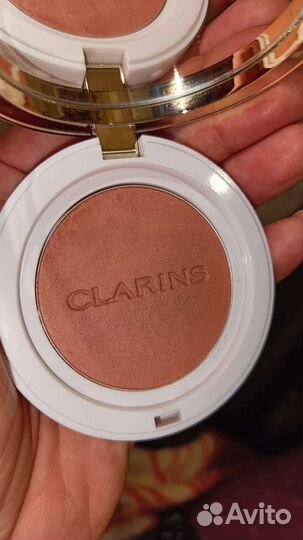 Clarins румяна