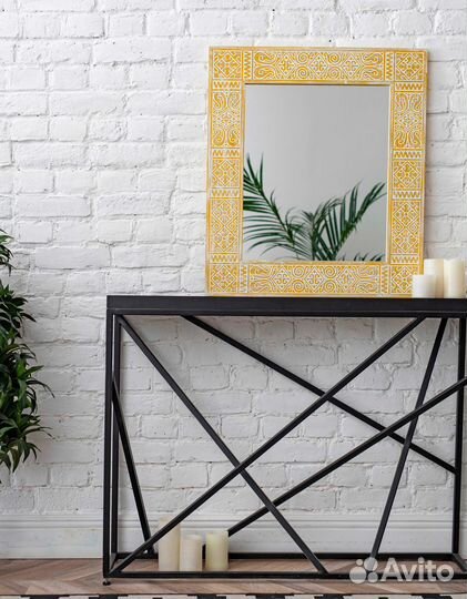 Зеркало в раме из массива 70х82 желтое