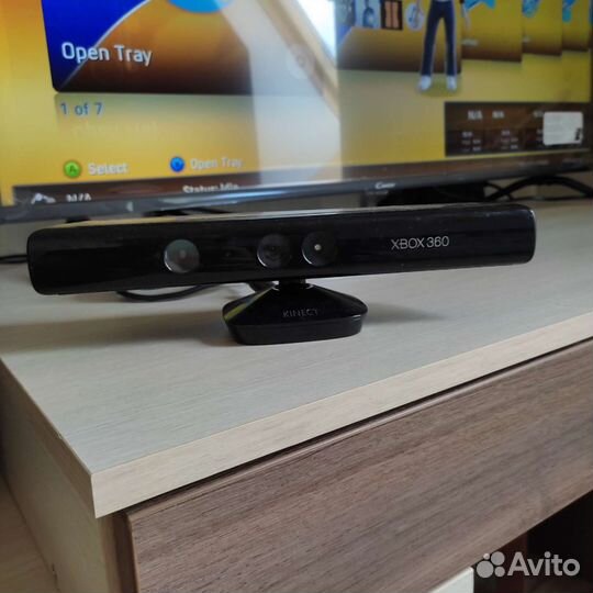 Xbox 360 slim 250гб 35+игр frеeboot с kinect