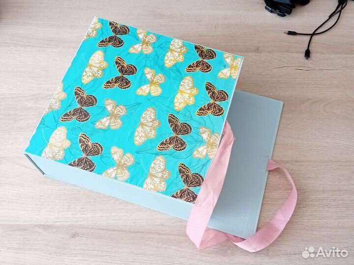 Коробка для подарка