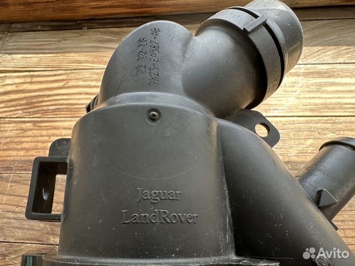 Термостат Jaguar xf aj812976