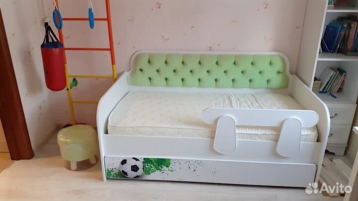 Диван-кровать детский