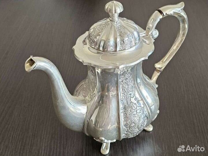 Антикварный серебряный чайный сервиз